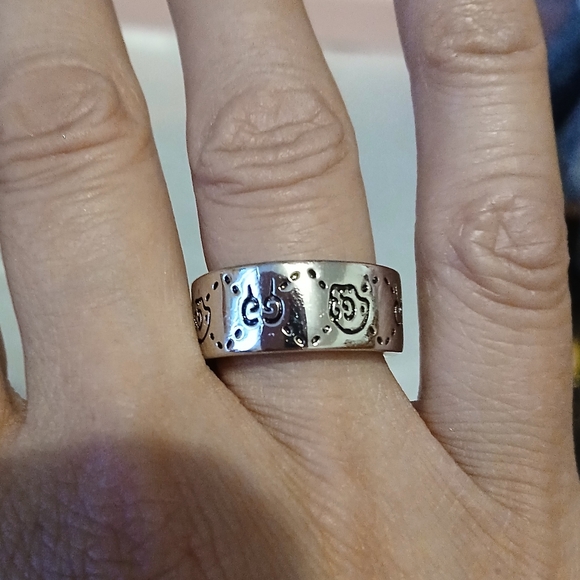 2 Gucci rings , - Picture 1 of 8